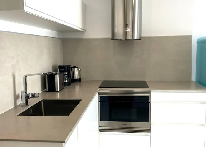 Maresia Daire Candelaria